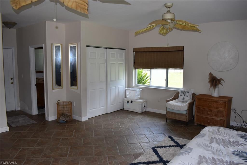 BELLE AIRE LAGOON - Residential