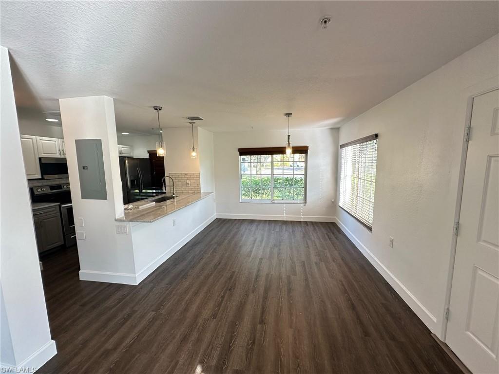 VILLAGE OF STONEYBROOK - Residential Lease
