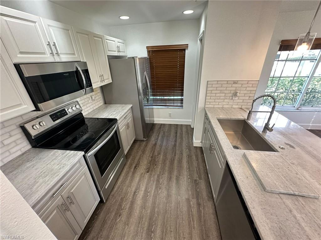 VILLAGE OF STONEYBROOK - Residential Lease
