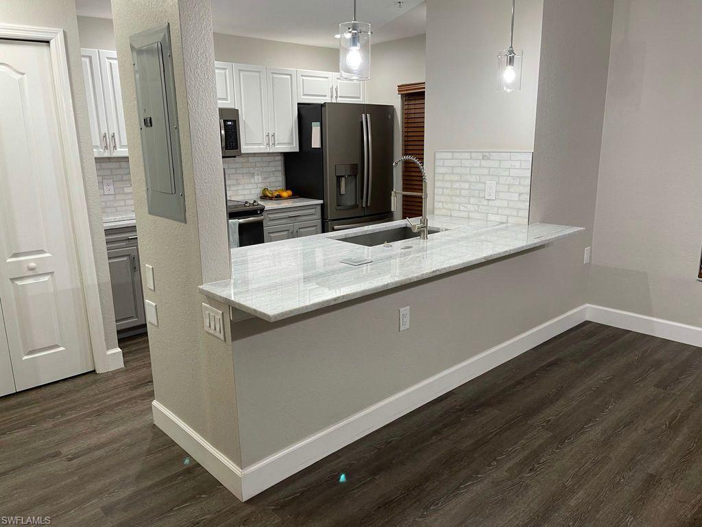 VILLAGE OF STONEYBROOK - Residential Lease