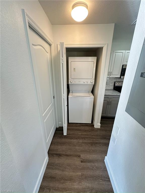 VILLAGE OF STONEYBROOK - Residential Lease