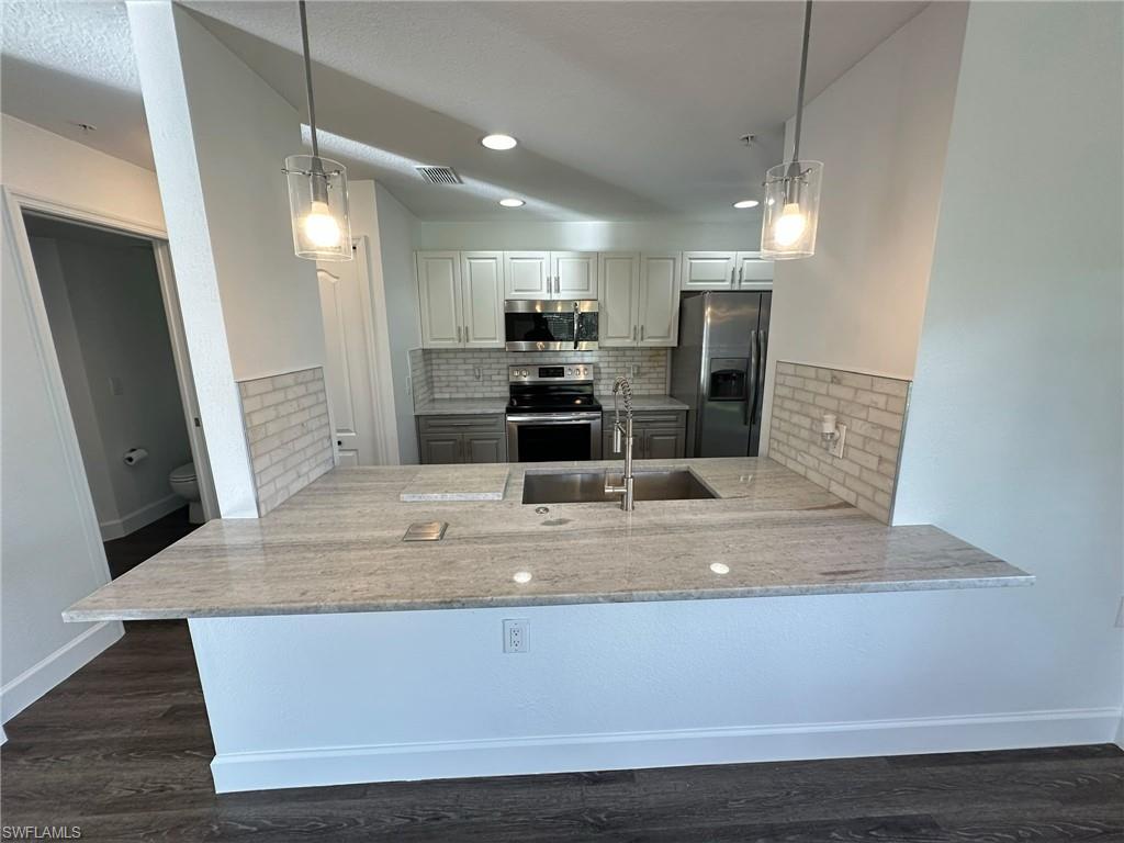 VILLAGE OF STONEYBROOK - Residential Lease