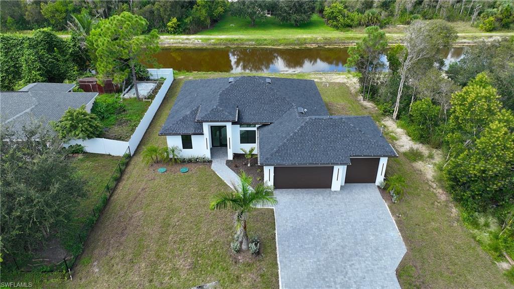 MIRROR LAKES - Residential