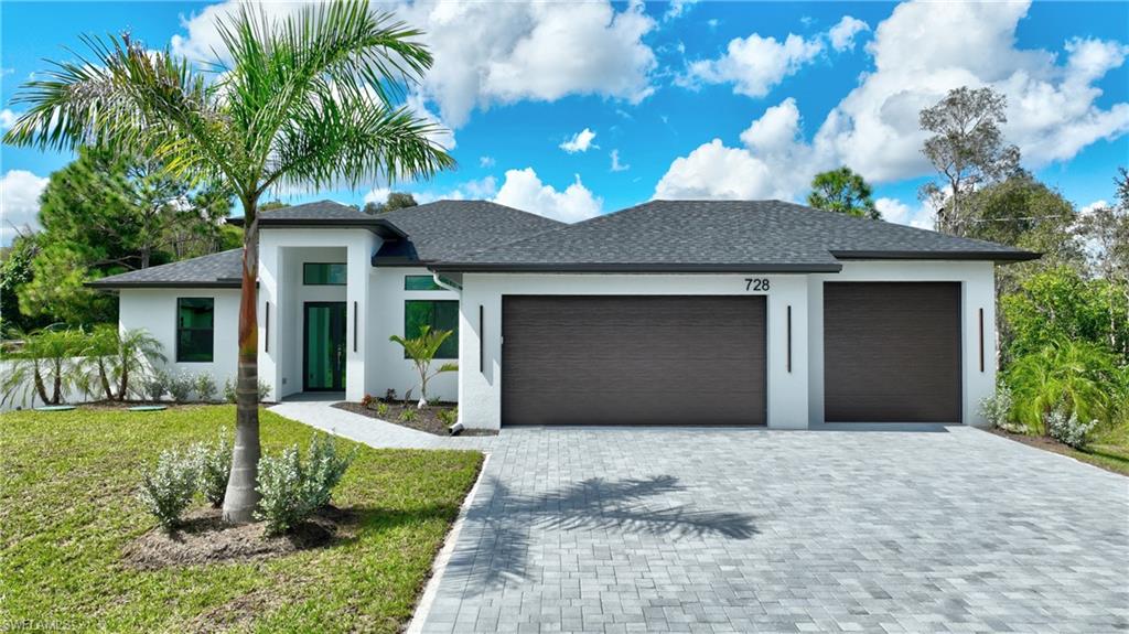 MIRROR LAKES - Residential