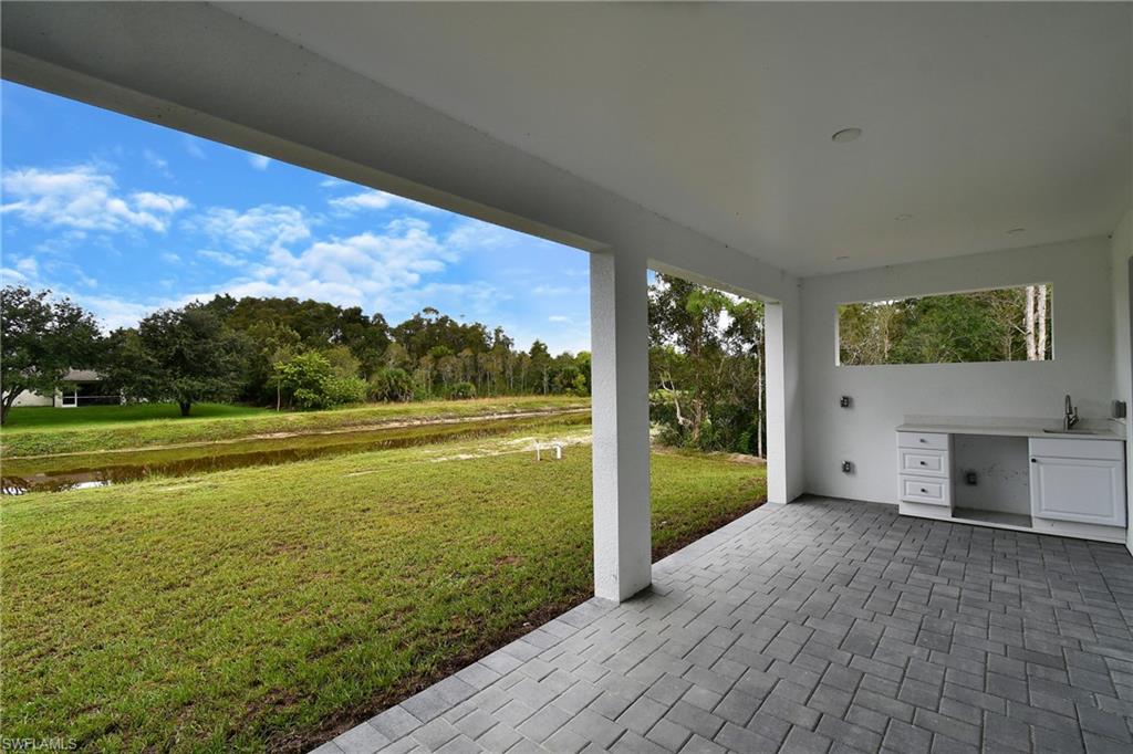 MIRROR LAKES - Residential