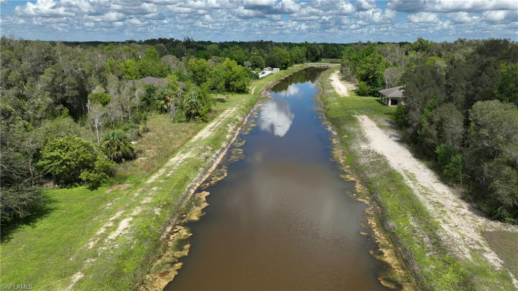 MIRROR LAKES - Residential