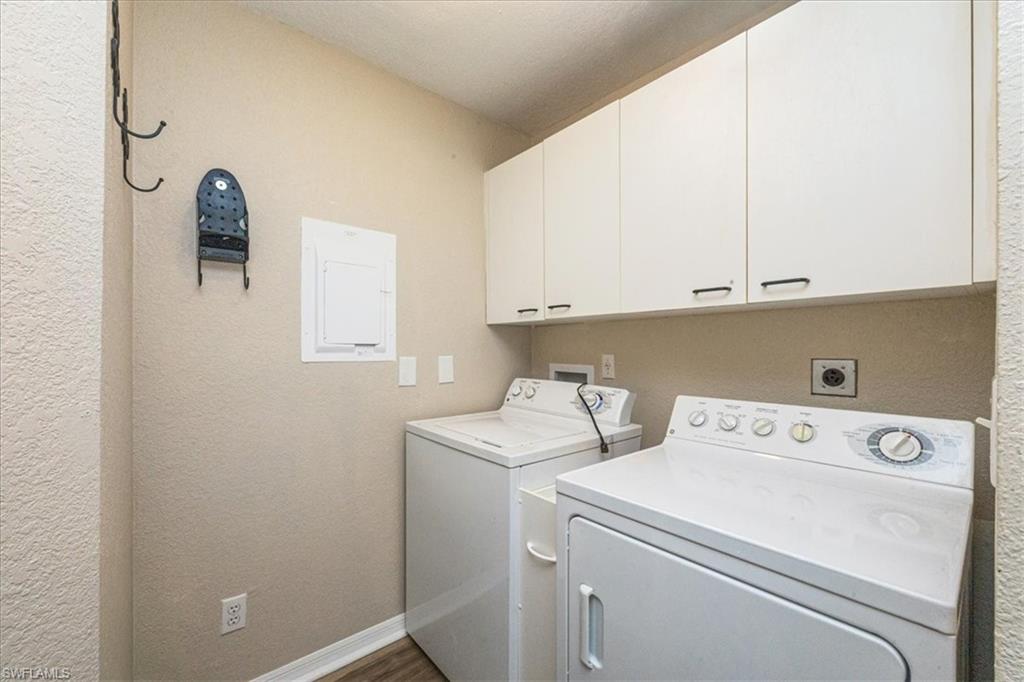 EMERALD GREENS - Residential