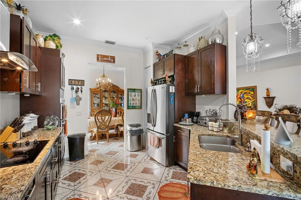 GOLDEN GATE ESTATES - Residential