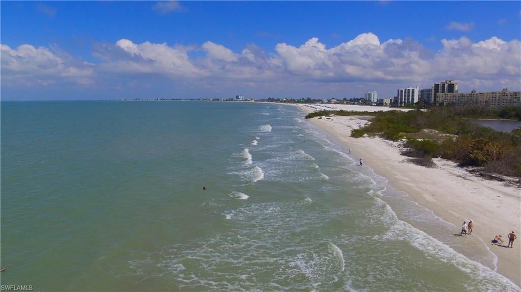 CRECIENTE CONDO NORTH - Residential
