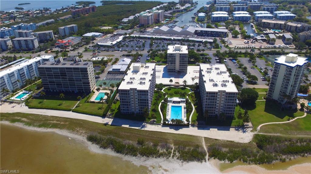 CRECIENTE CONDO NORTH - Residential
