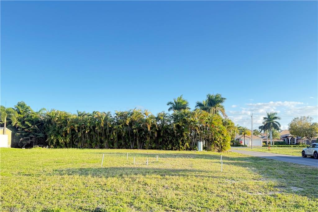 CAPE CORAL - Land