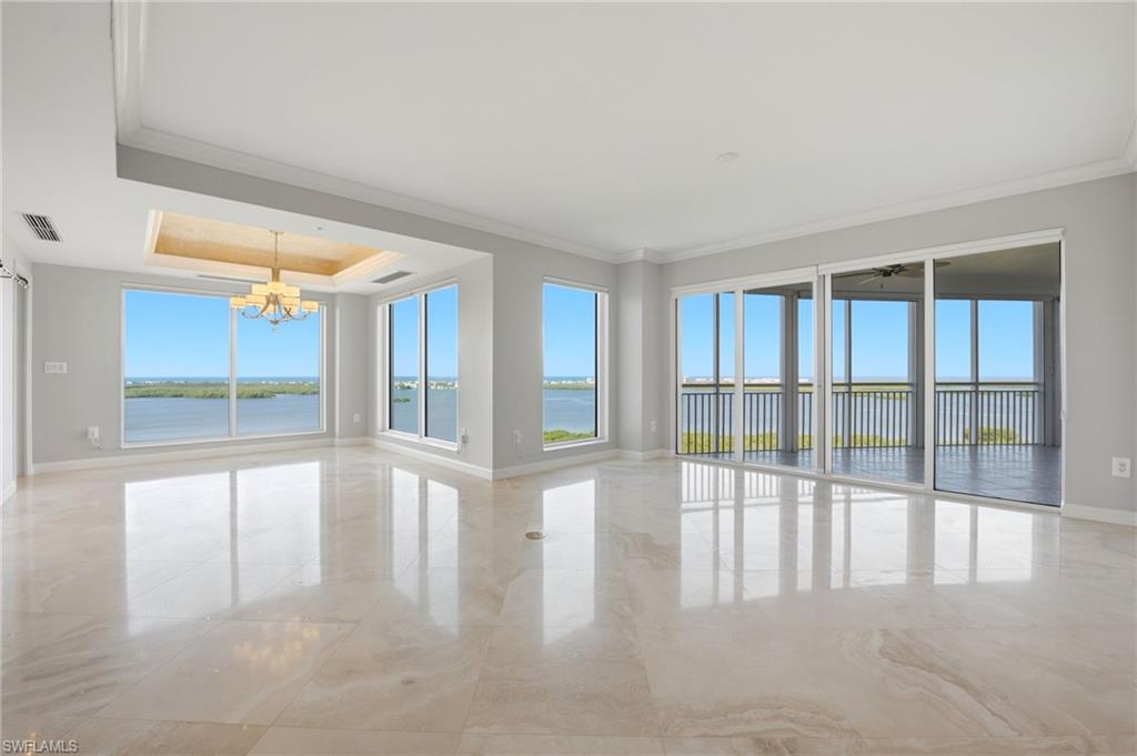 ESTANCIA - Residential