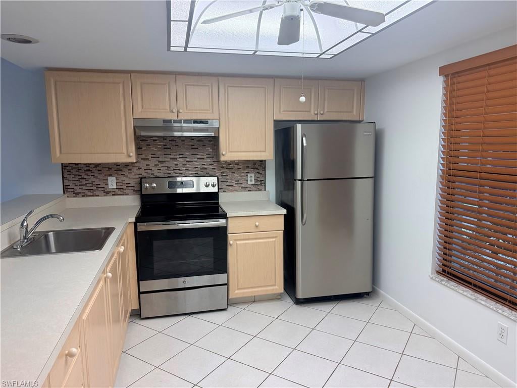 BARUNA BAY CONDO - Residential