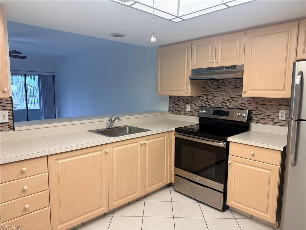 BARUNA BAY CONDO - Residential
