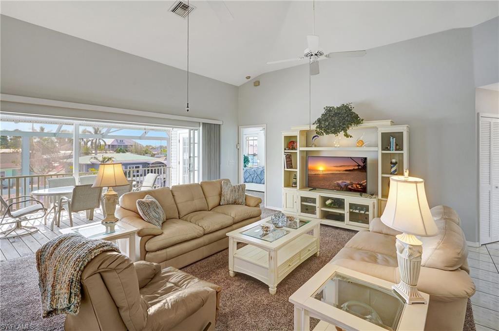 KNIGHTS BOKEELIA ISLE - Residential