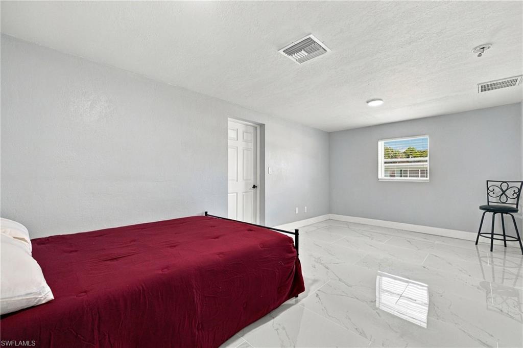 ALABAMA GROVE TERRACE - Residential