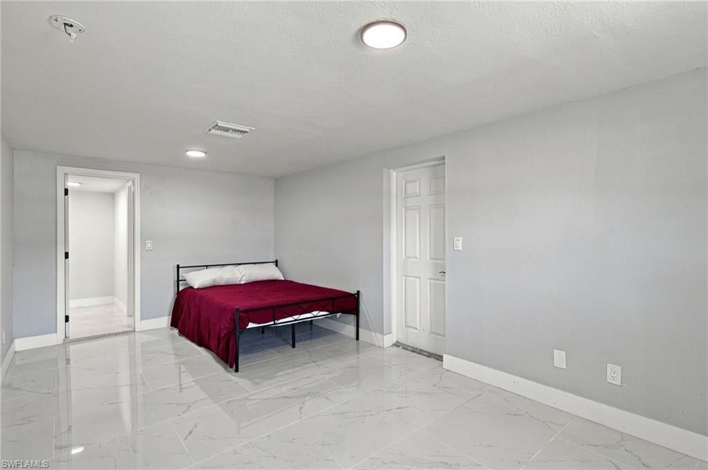 ALABAMA GROVE TERRACE - Residential
