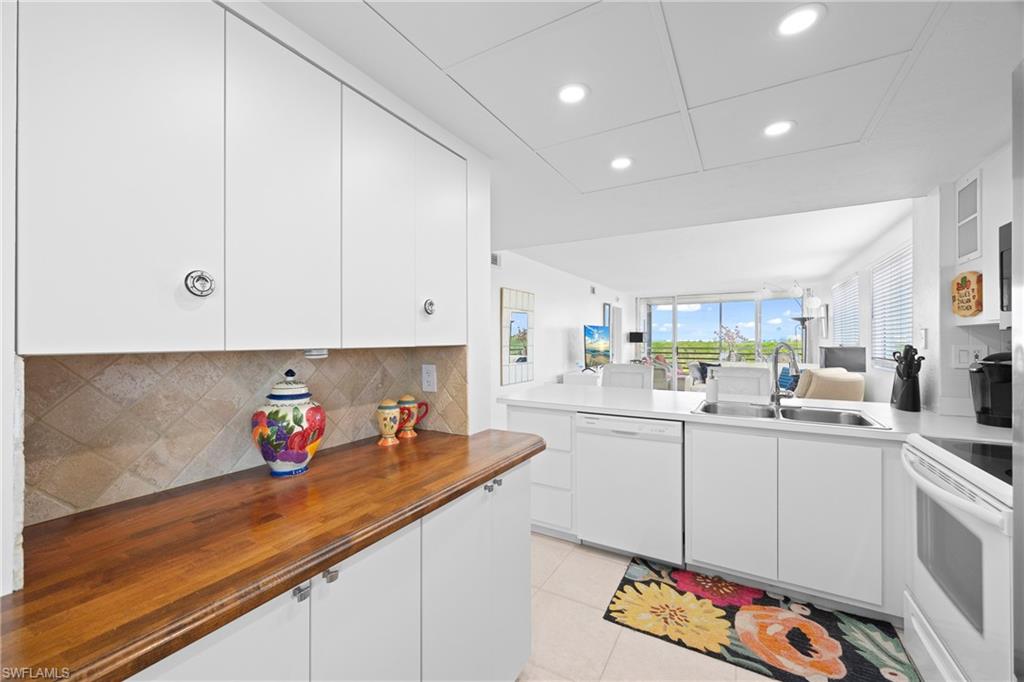 BAY FOREST - Residential Lease