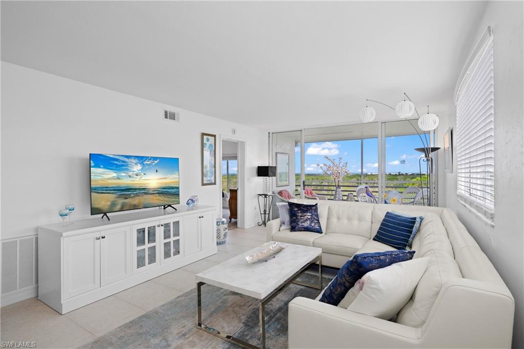 BAY FOREST - Residential Lease
