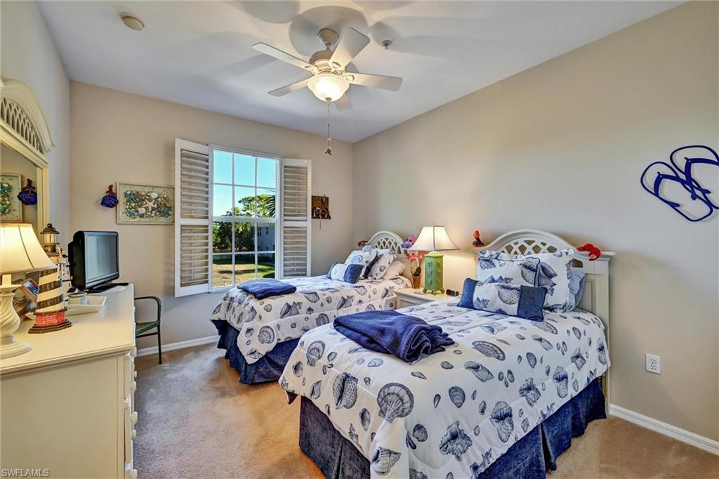ASHTON OAKS - Residential