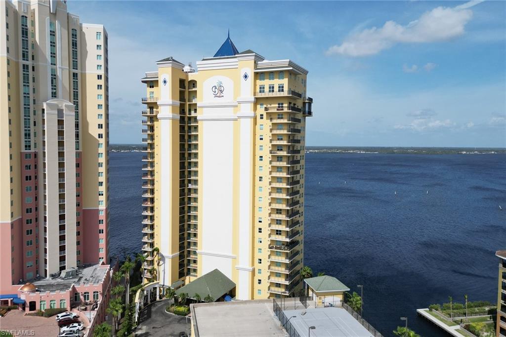 BEAU RIVAGE - Residential
