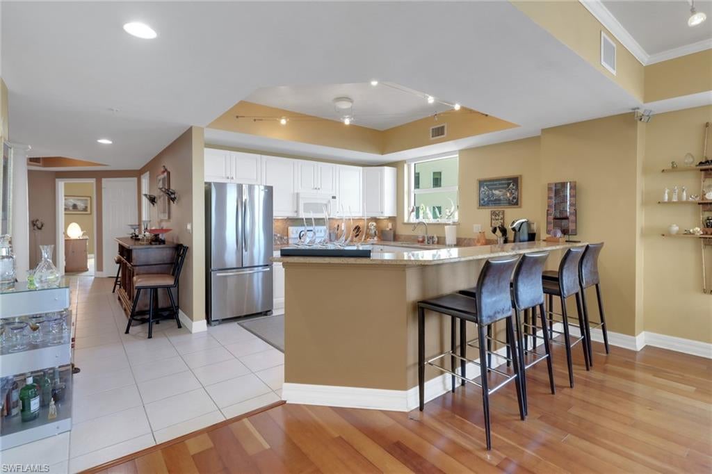 BEAU RIVAGE - Residential