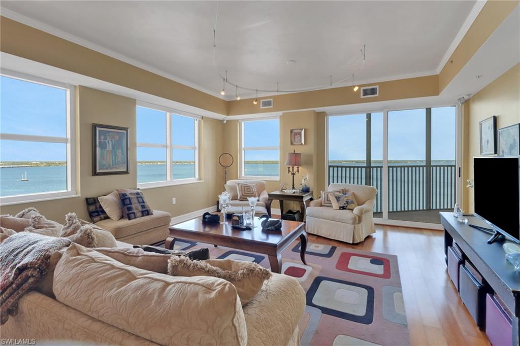 BEAU RIVAGE - Residential