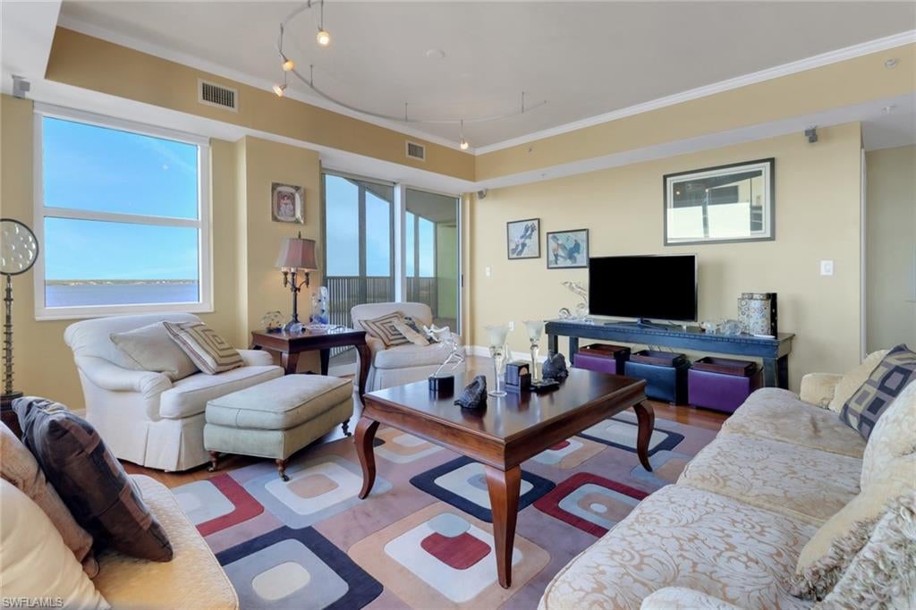BEAU RIVAGE - Residential
