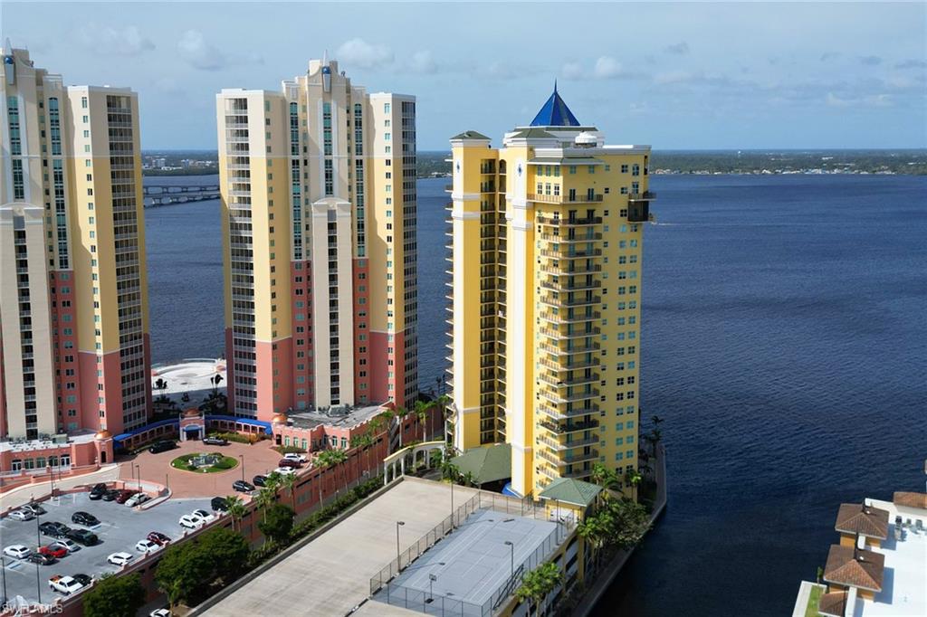 BEAU RIVAGE - Residential