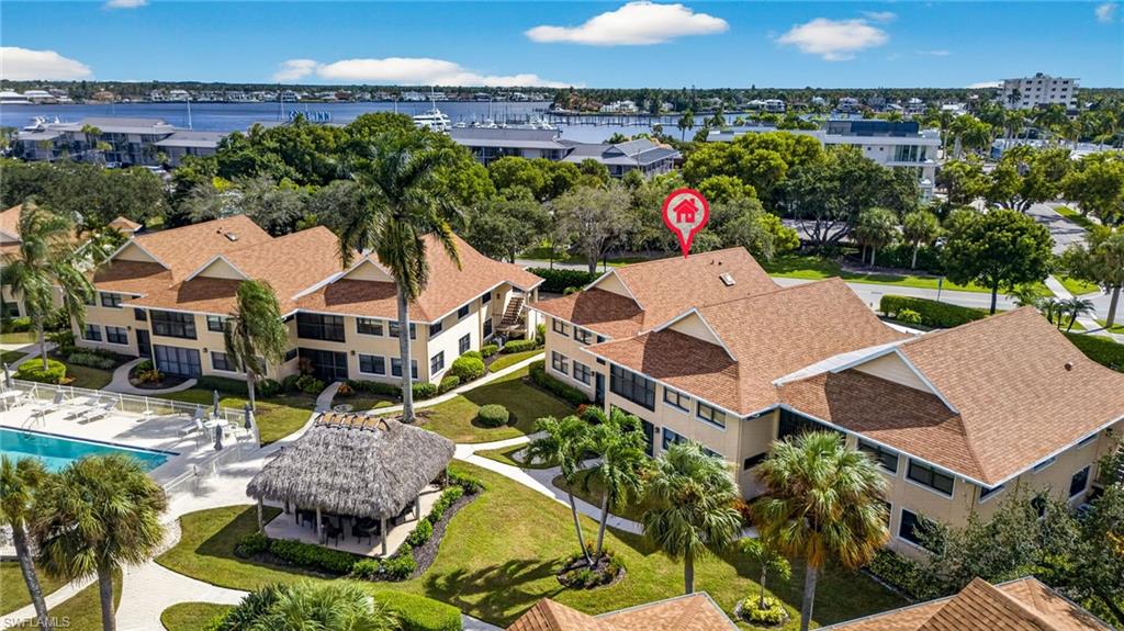 BAYSIDE VILLAS - Residential