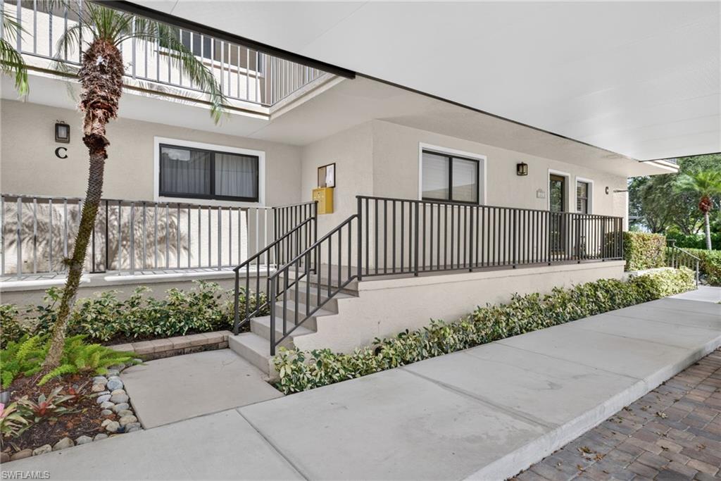 BAYSIDE VILLAS - Residential