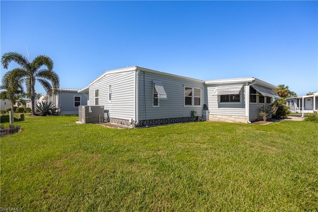 SIX LAKES COUNTRY CLUB - Residential