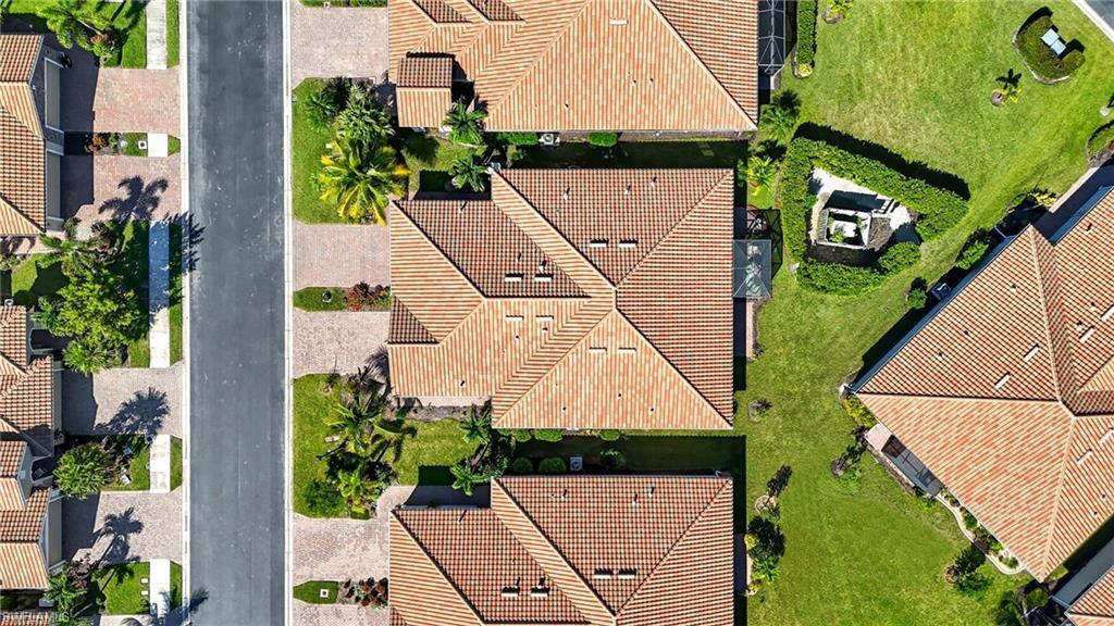 VENETIAN POINTE - Residential