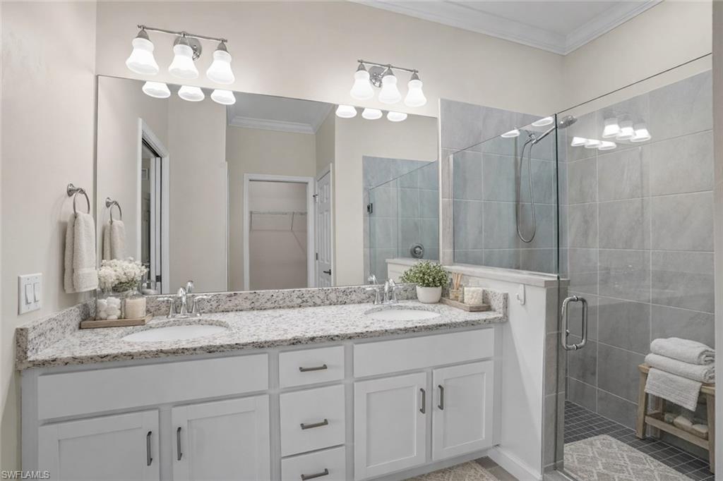VENETIAN POINTE - Residential