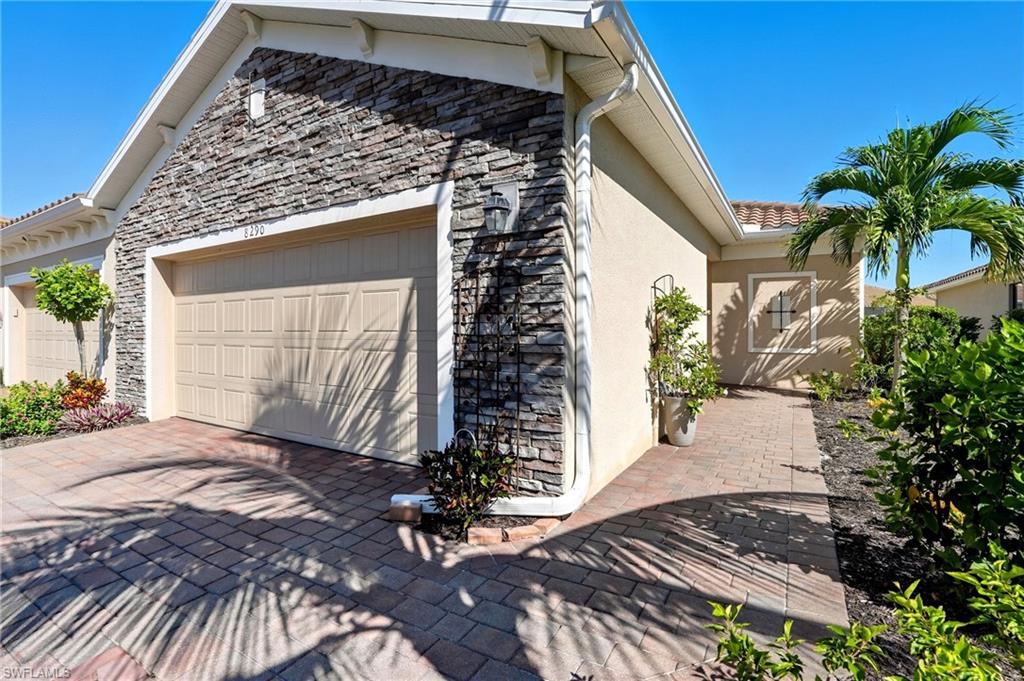 VENETIAN POINTE - Residential