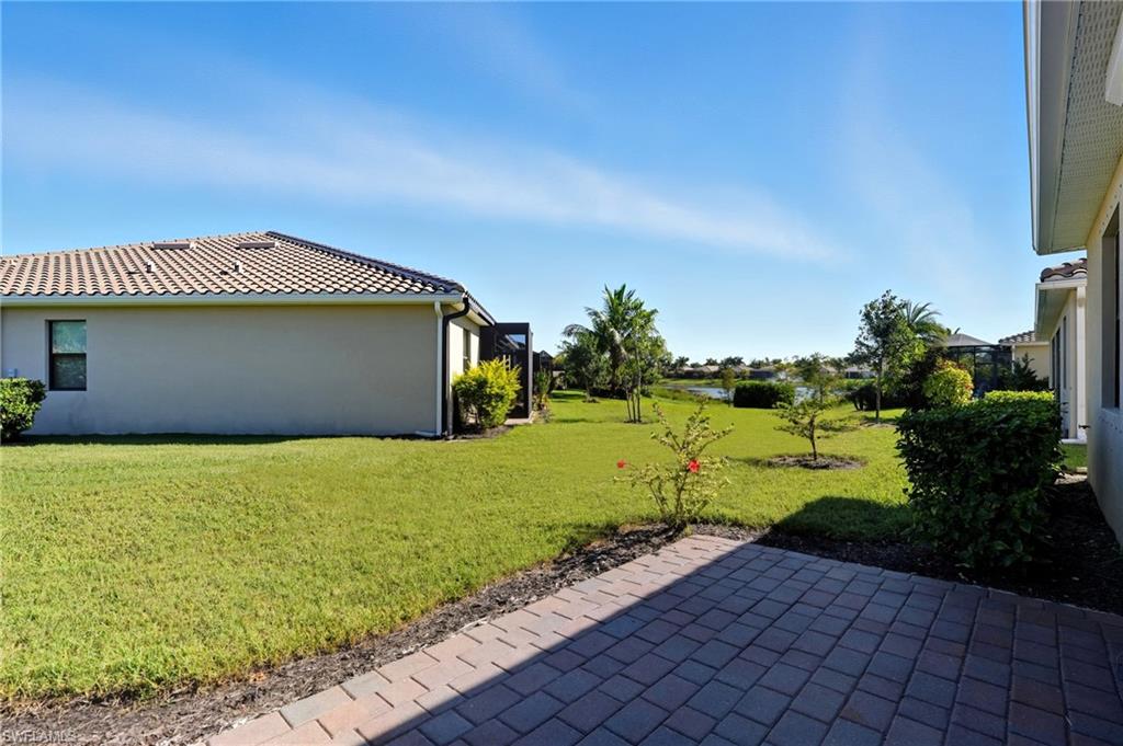 VENETIAN POINTE - Residential