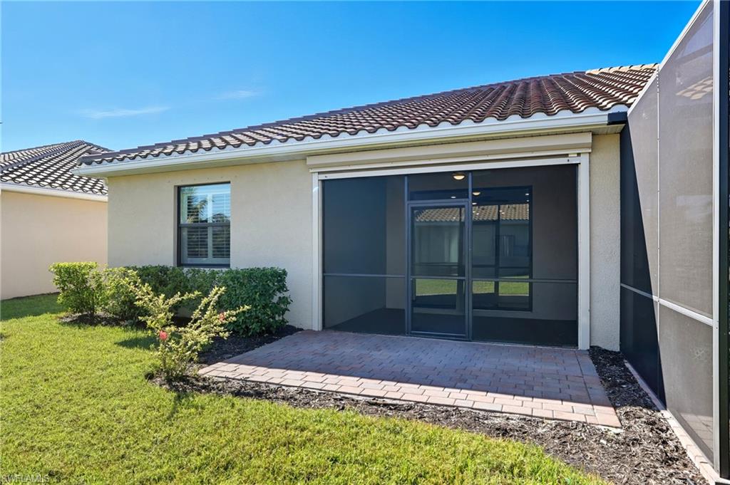 VENETIAN POINTE - Residential
