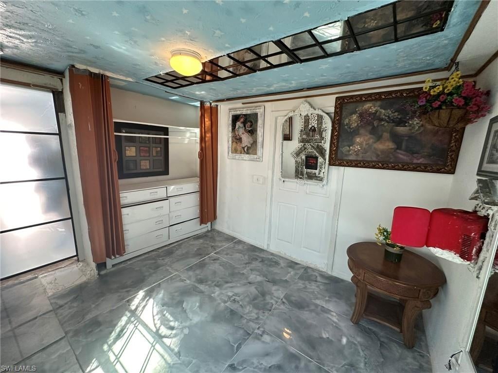 LOVEJOY PARK - Residential Lease