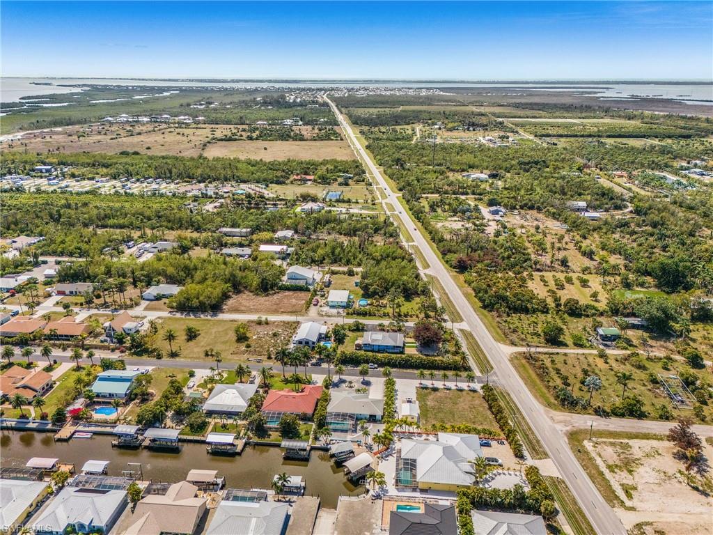 MANATEE BAY UNRECORDED SUBDIVISION - Residential