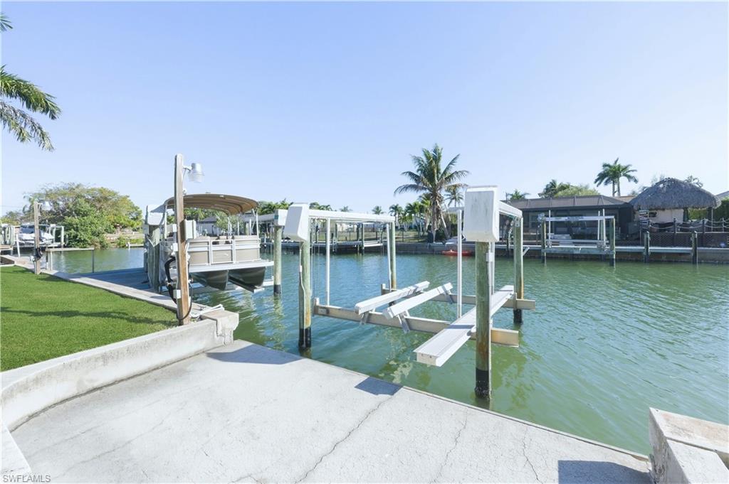 LITTLE HICKORY SHORES - Residential