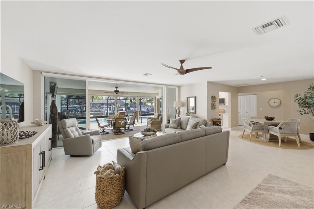 LITTLE HICKORY SHORES - Residential