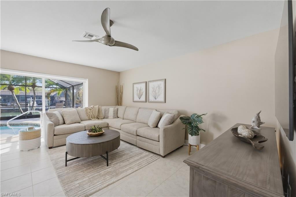 LITTLE HICKORY SHORES - Residential
