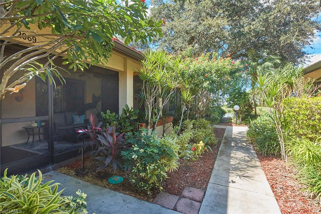 BOCA CIEGA MANOR - Residential