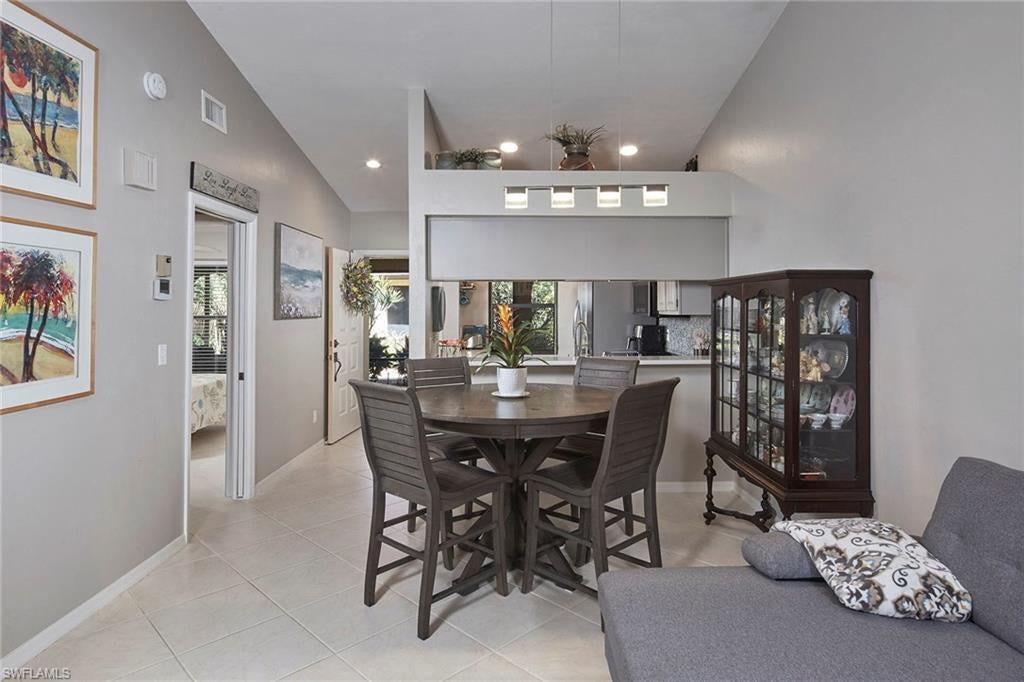 BOCA CIEGA MANOR - Residential