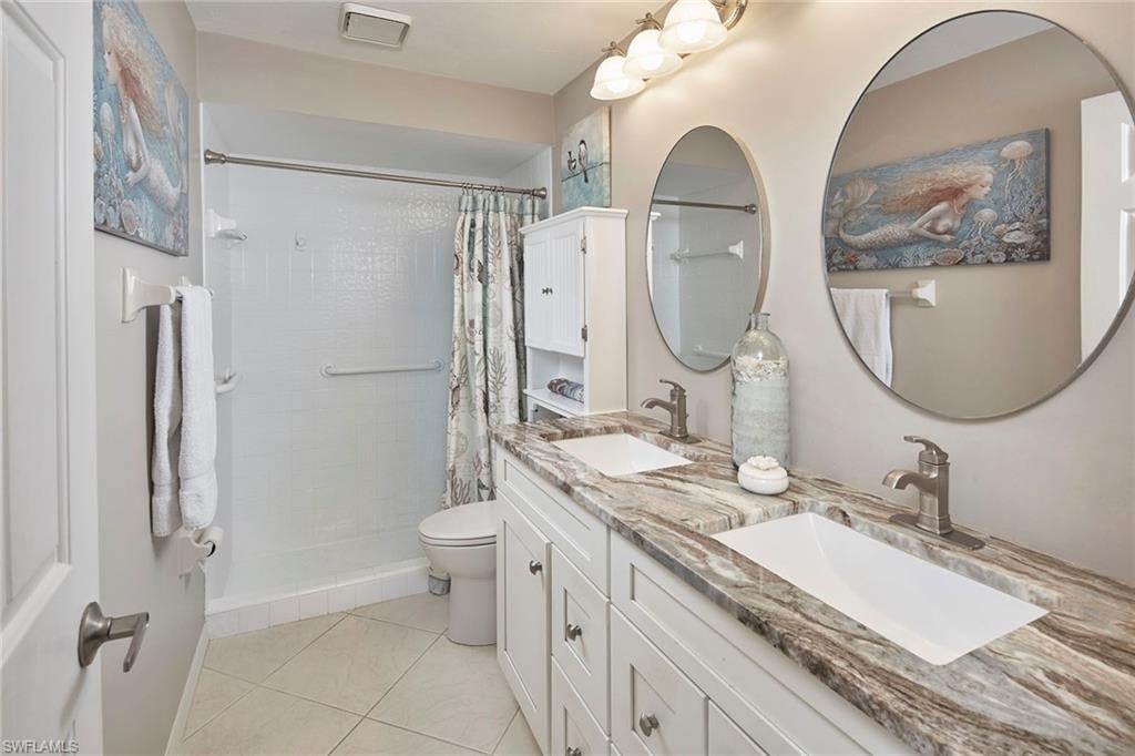 BOCA CIEGA MANOR - Residential