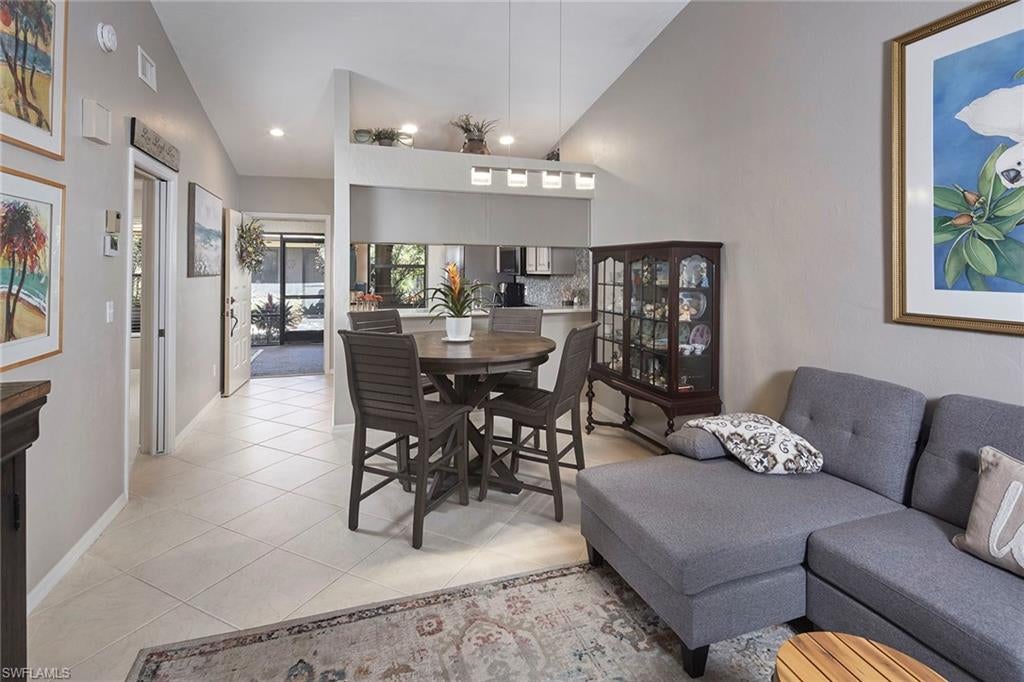 BOCA CIEGA MANOR - Residential