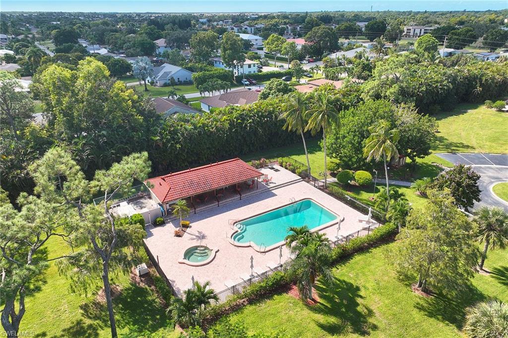 BOCA CIEGA MANOR - Residential