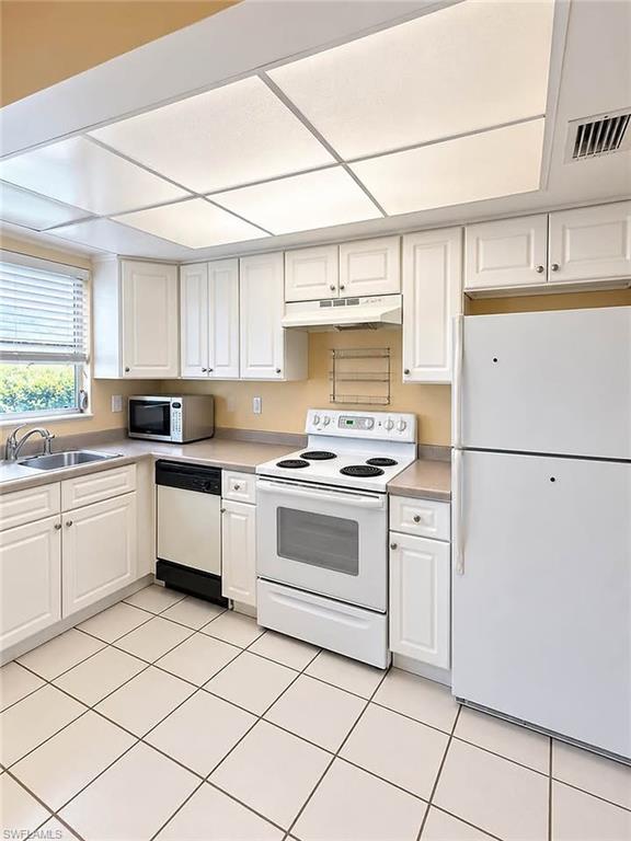 LOCHMOOR ON THE GREEN CONDO - Residential