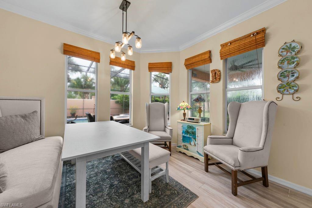 COLONIAL SHORES - Residential