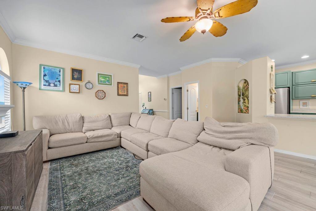 COLONIAL SHORES - Residential